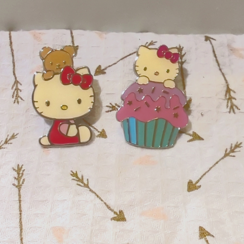 Hello Kitty Pins